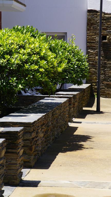 Hotel Calina Cadaqués Exterior photo